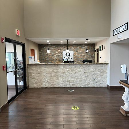 Quality Inn & Suites Pine Bluff Exteriör bild