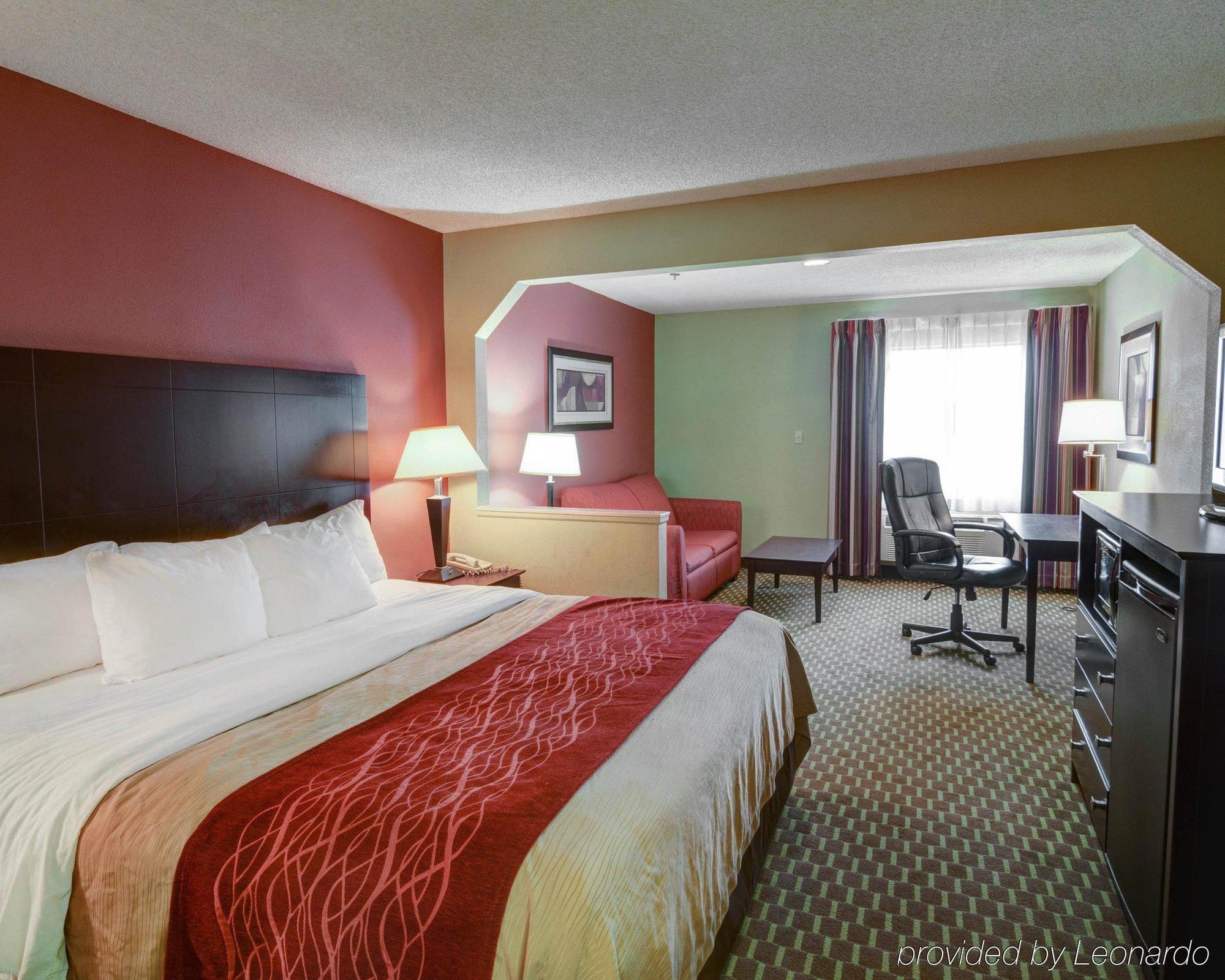 Quality Inn & Suites Pine Bluff Exteriör bild
