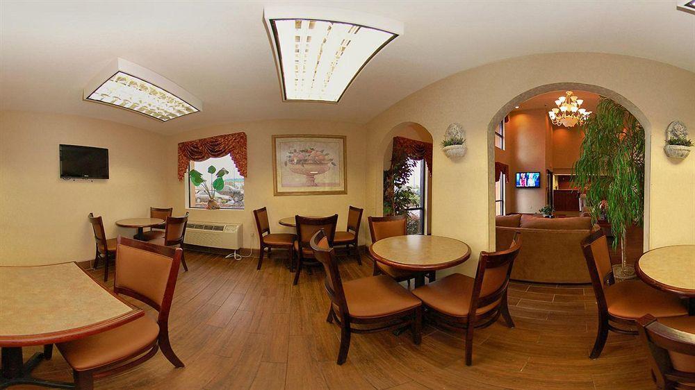 Quality Inn & Suites Pine Bluff Exteriör bild
