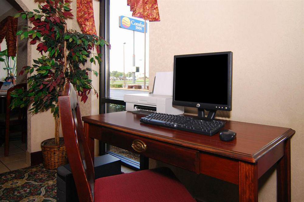 Quality Inn & Suites Pine Bluff Exteriör bild